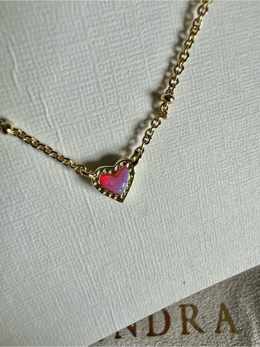 NWT Kendra Scott Mini Ari Heart Gold Satellite Short Pendant Necklace Pink Opal - Picture 7 of 8
